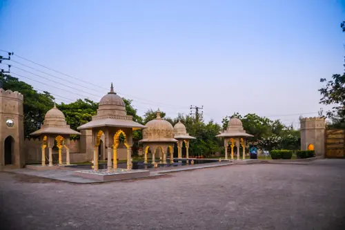Fairmont Jaipur - Overview - Outdoors 8