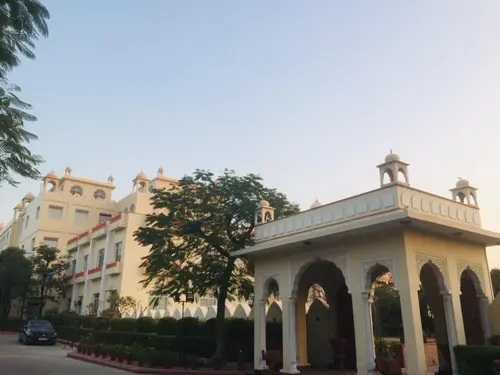 Le Méridien Jaipur Resort & Spa - Overview - Outdoors 1