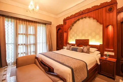 Taj Pratap Mahal, Pushkar - Rooms - 1097 Sqft 102 Sqmt Mountainhill View King Bed 16