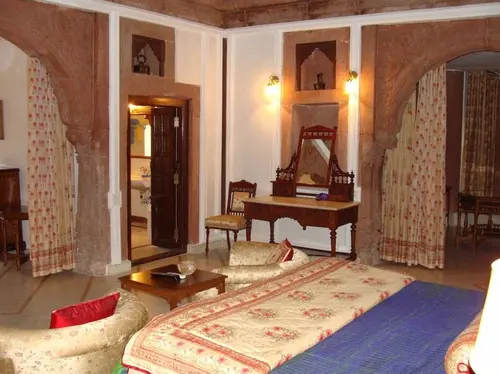 WelcomHeritage Bal Samand Lake Palace - Rooms - 600 Sqft 56 Sqmt Double Bed 8