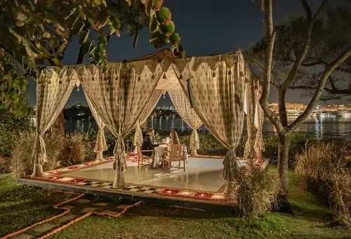 The Oberoi Udaivilas, Udaipur - Overview - Outdoors 7