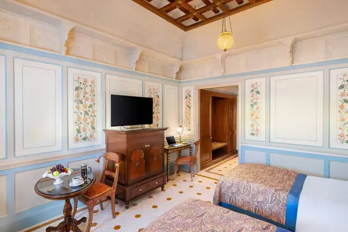 Taj Lake Palace, Udaipur - Rooms - 377 Sqft 35 Sqmt Lake View Single Beds 72