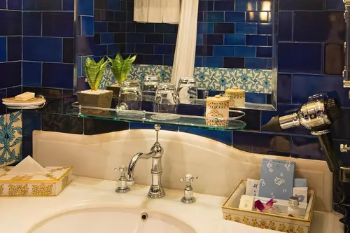 Taj Lake Palace, Udaipur - Rooms - Washroom 87