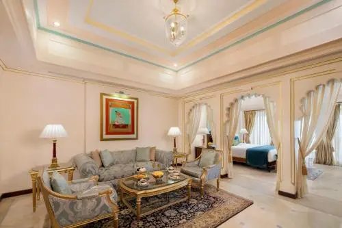 Taj Fateh Prakash Palace, Udaipur - Rooms - 420 Sqft 39 Sqmt Lake View King Beds 12