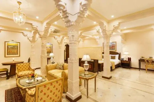 Taj Fateh Prakash Palace, Udaipur - Rooms - 549 Sqft 51 Sqmt King Beds 26