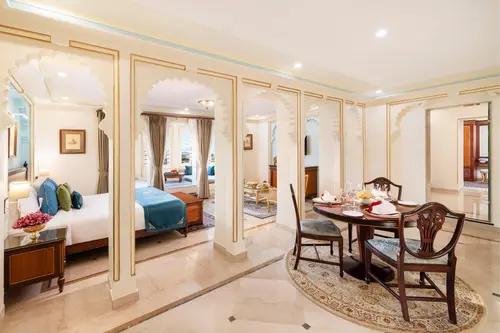 Taj Fateh Prakash Palace, Udaipur - Rooms - 732 Sqft 68 Sqmt Lake View King Bed 46