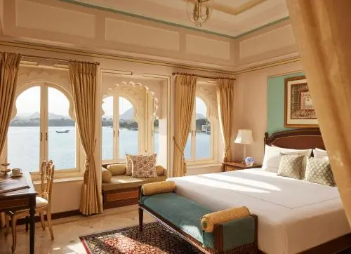 Taj Fateh Prakash Palace, Udaipur - Rooms - 732 Sqft 68 Sqmt Lake View King Beds 23