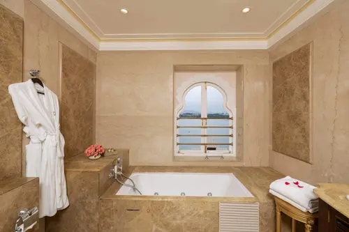 Taj Fateh Prakash Palace, Udaipur - Rooms - Washroom 63