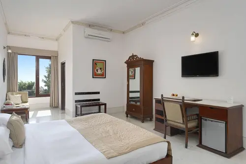 Fateh Garh, Udaipur - Rooms - 352 Sqft 33 Sqmt Mountain View Double Bed 8