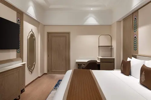 Wyndham Grand Udaipur - Rooms - 990 Sqft 92 Sqmt Mountainhill View King Bed 2