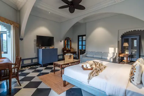 Daulatgarh Resort & Spa, Udaipur - Rooms - 400 Sqft 37 Sqmt Garden View King Bed 4