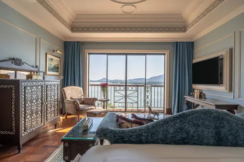 Raffles Udaipur - Rooms - 646 Sqft 60 Sqmt Lake View King Bed 2
