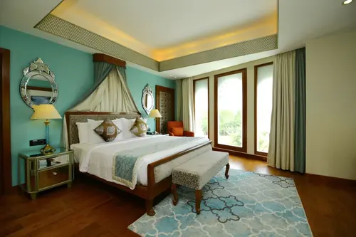 Radisson Blu Palace Resort & Spa, Udaipur - Rooms - 700 Sqft 65 Sqmt Garden View King Bed 2