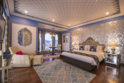 Radisson Blu Palace Resort & Spa, Udaipur - Rooms - 829 Sqft 77 Sqmt Kingbed 29