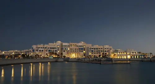 Hilton Salwa Beach Resort & Villas - Overview - Outdoors 48