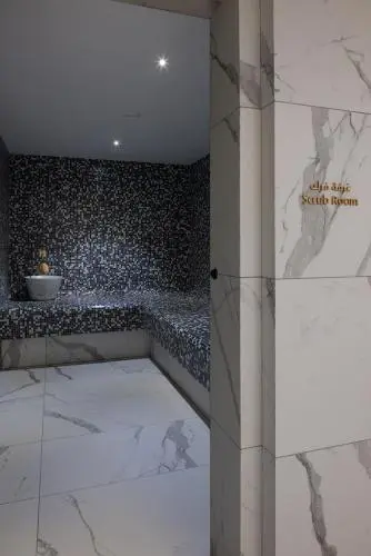 Jumeirah Gulf of Bahrain Resort & Spa - Rooms - Washroom 68