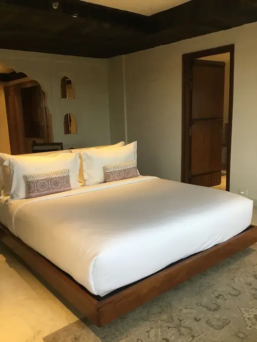 Alila Fort Bishangarh - Rooms - 700 Sqft 65 Sqmt Countryside View King Bed 19