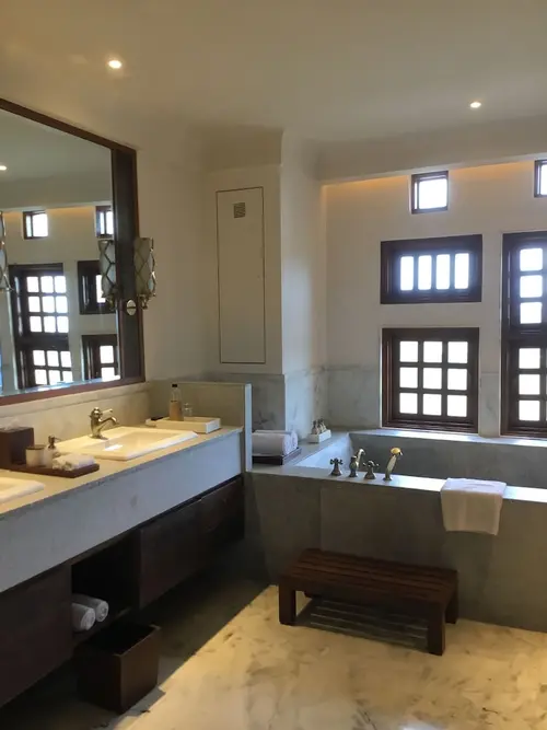 Alila Fort Bishangarh - Rooms - Washroom 105