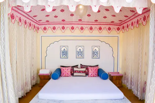 The Leela Palace Jaipur - Rooms - 1238 Sqft 115 Sqmt Swimming Pool View King Bed 17